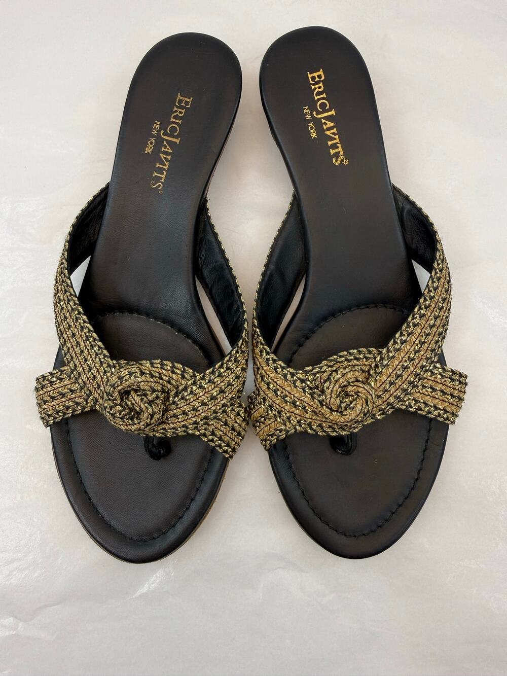 Eric Javits Metallic Gold Black Knot Thong Sandals Made in Italy Size 6M